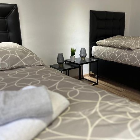 וינה Mateo Apartments I Contactless Check-In מראה חיצוני תמונה